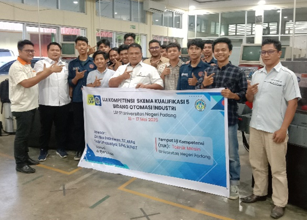 Pelaksanaan Uji Kompetensi (UJIKOM) perdana di TUK Teknik Mesin Universitas Negeri Padang